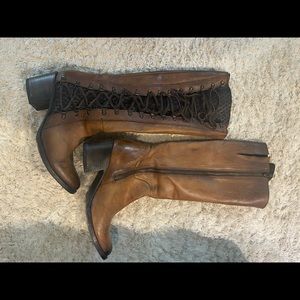 ** Like New ** Freebird by Steven. Wyatt. Size 9.